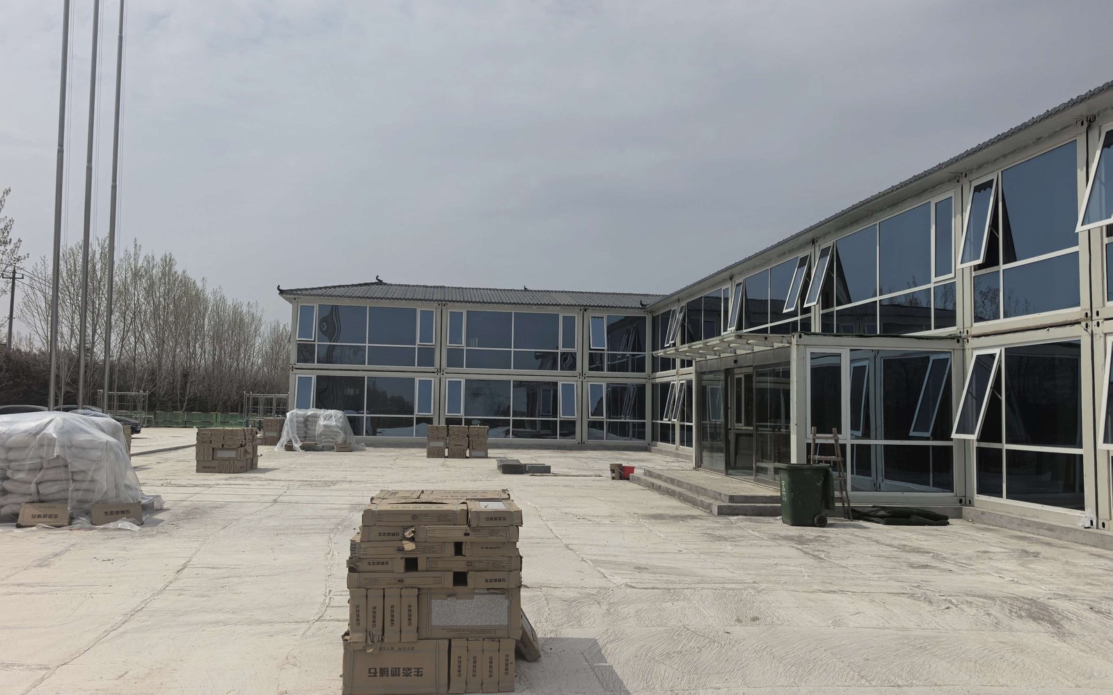 园区办公及仓储建筑现场